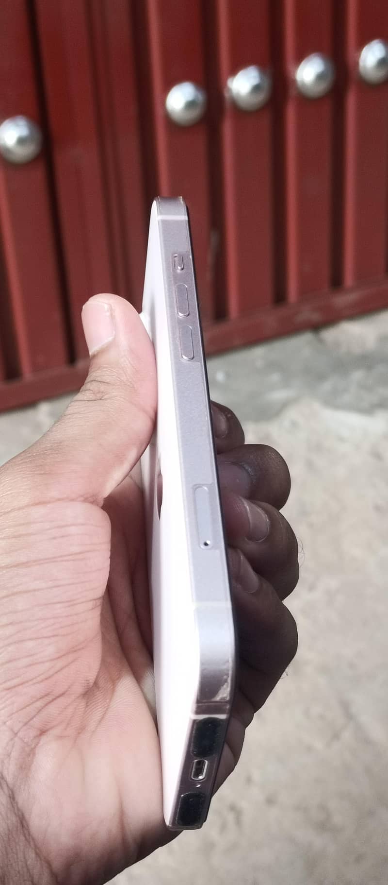 Apple iPhone 13 4