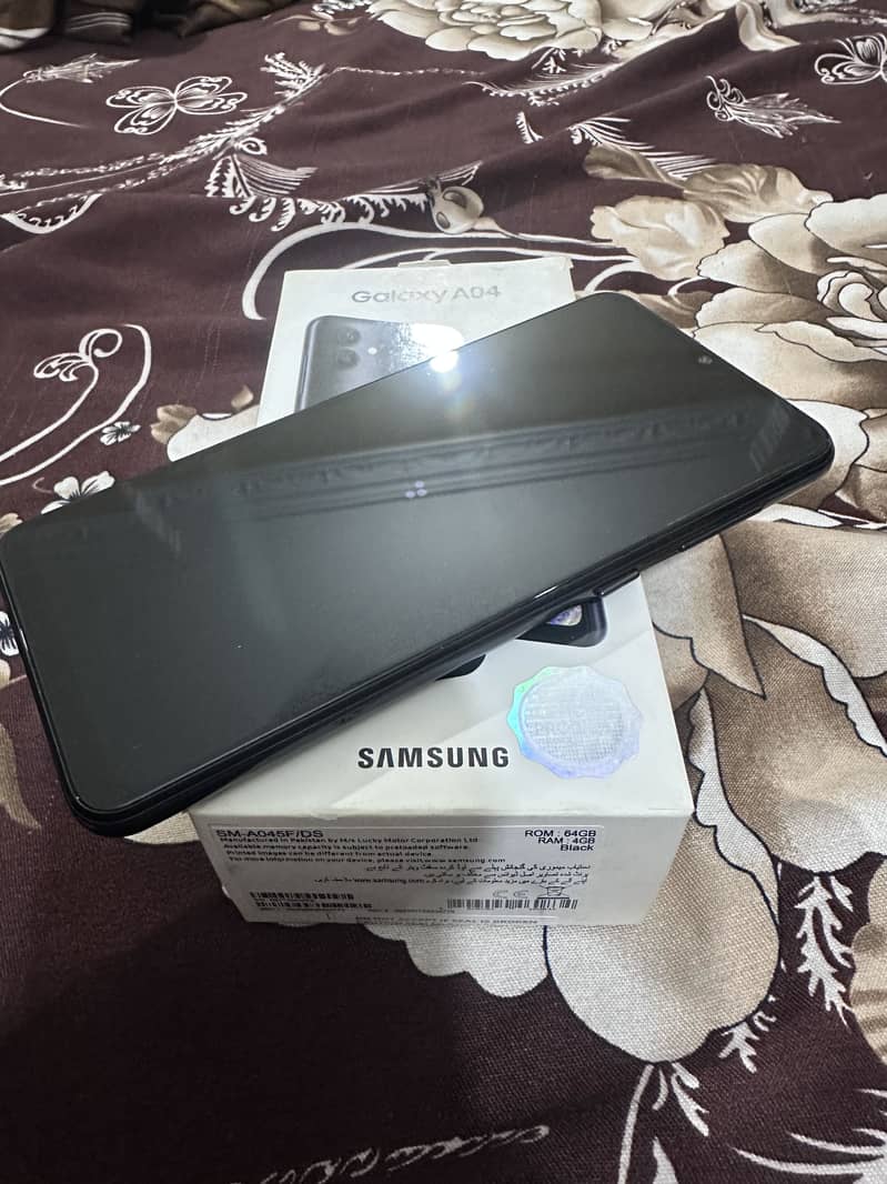 Samsung Mobile A04 4