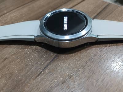 Samsung Galaxy watch 4 classic 42 mm