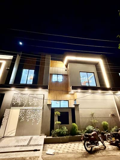 House in Johar Town