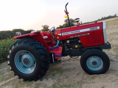 Massey Ferguson 385