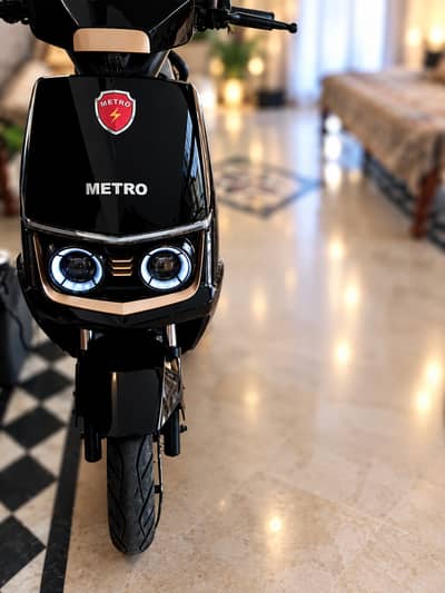 Metro M6