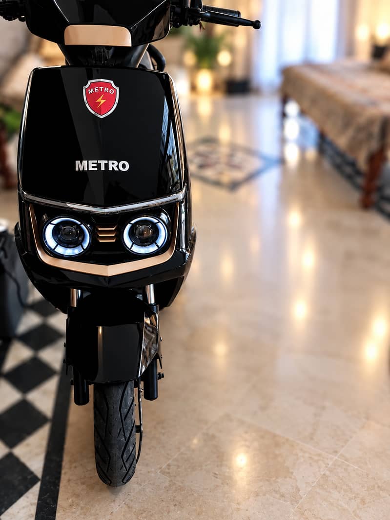 Metro M6 0