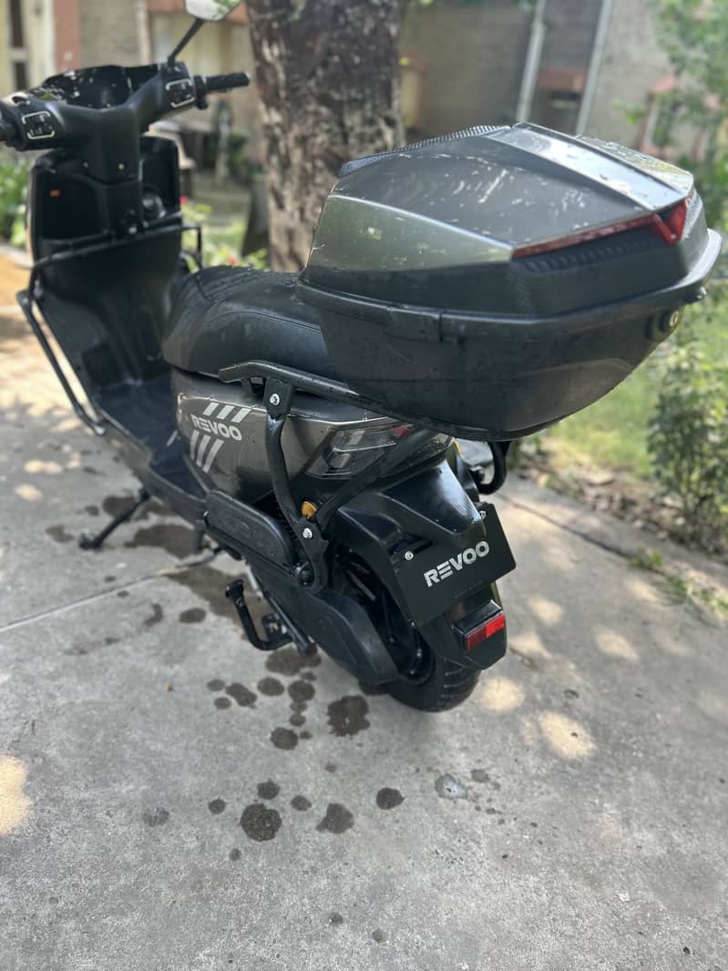 Revoo c32 1