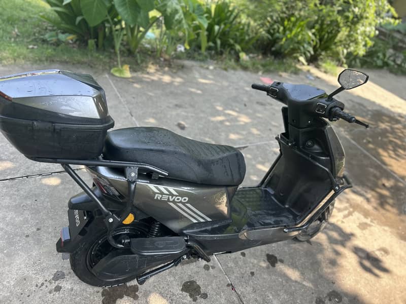 Revoo c32 2