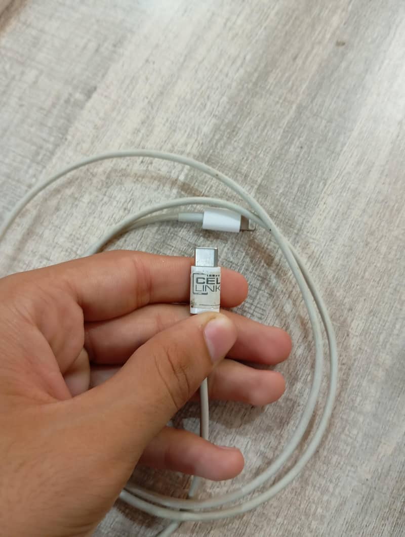 iPhone original cable 0