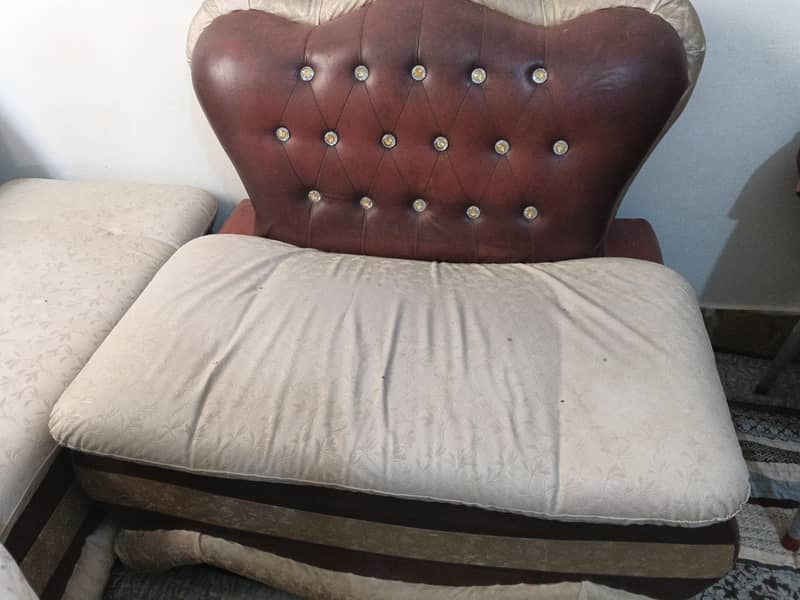 seven siter sofa set 3
