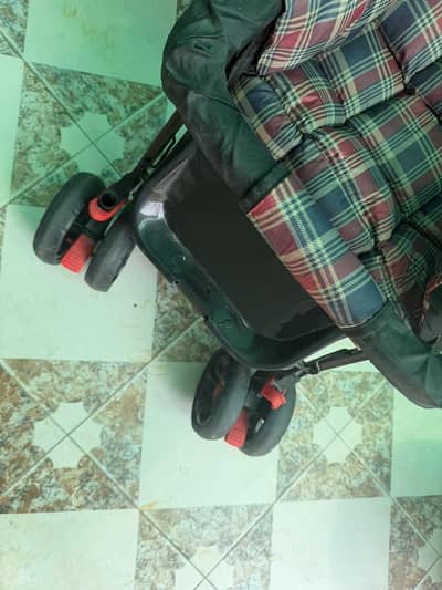 selling baby stroller slightly used at reasonable price