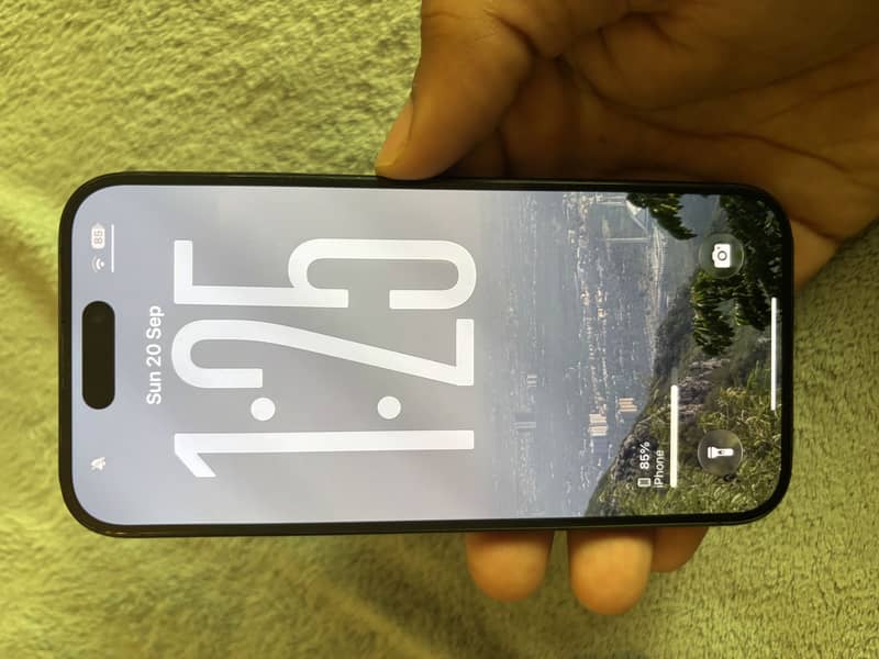 Apple iPhone 15 Pro 2