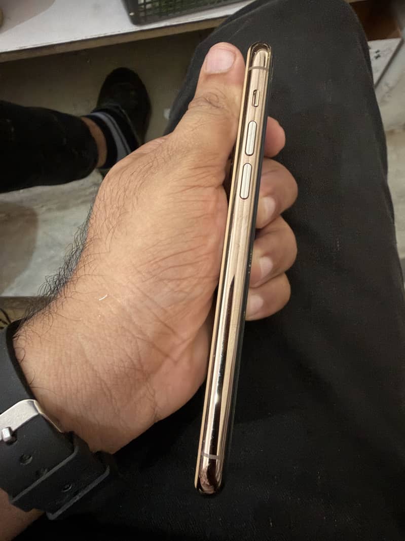 Apple iPhone 11 Pro 5