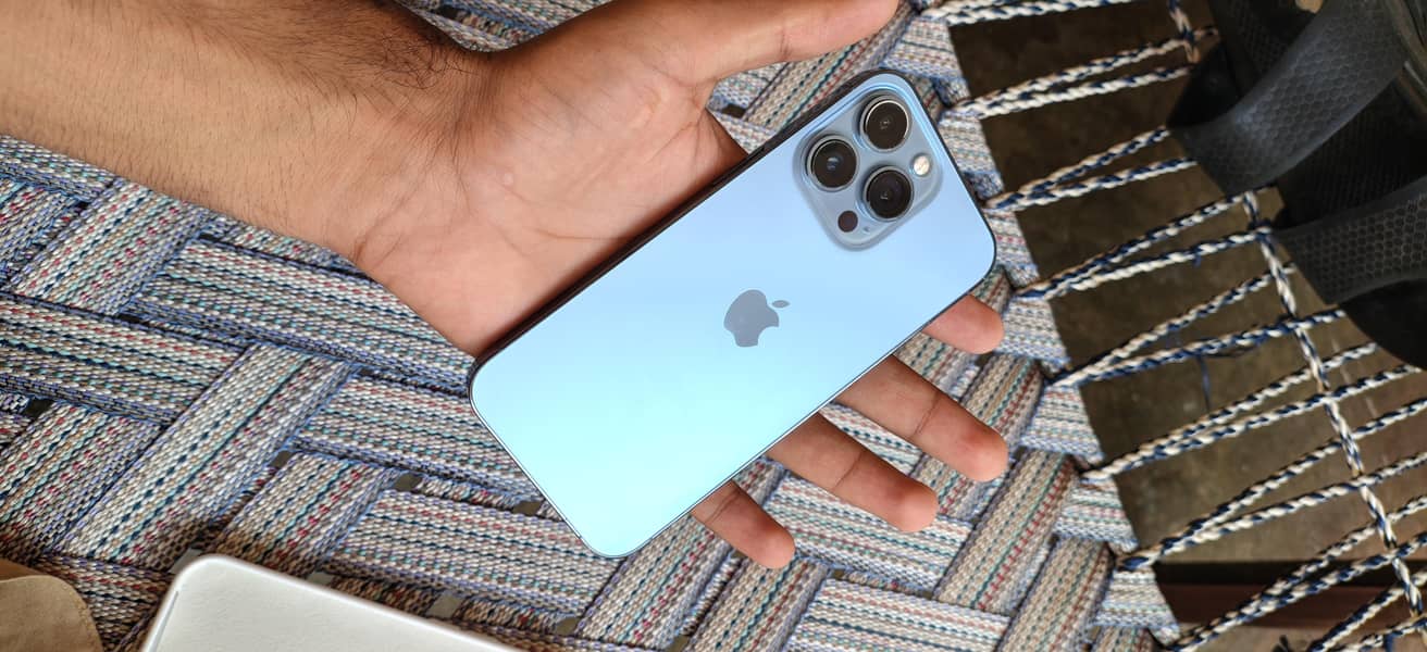 Apple iPhone 13 Pro 9