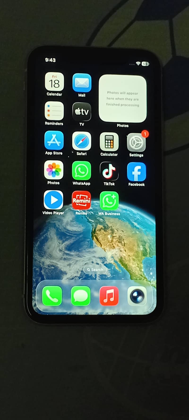 Apple iPhone 11 4