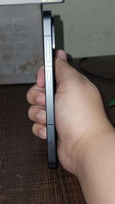 OnePlus 13T 12/256 Official PTA in 10/10 Open Box
