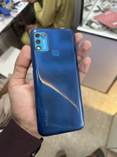 Infinix Hot 11 Play