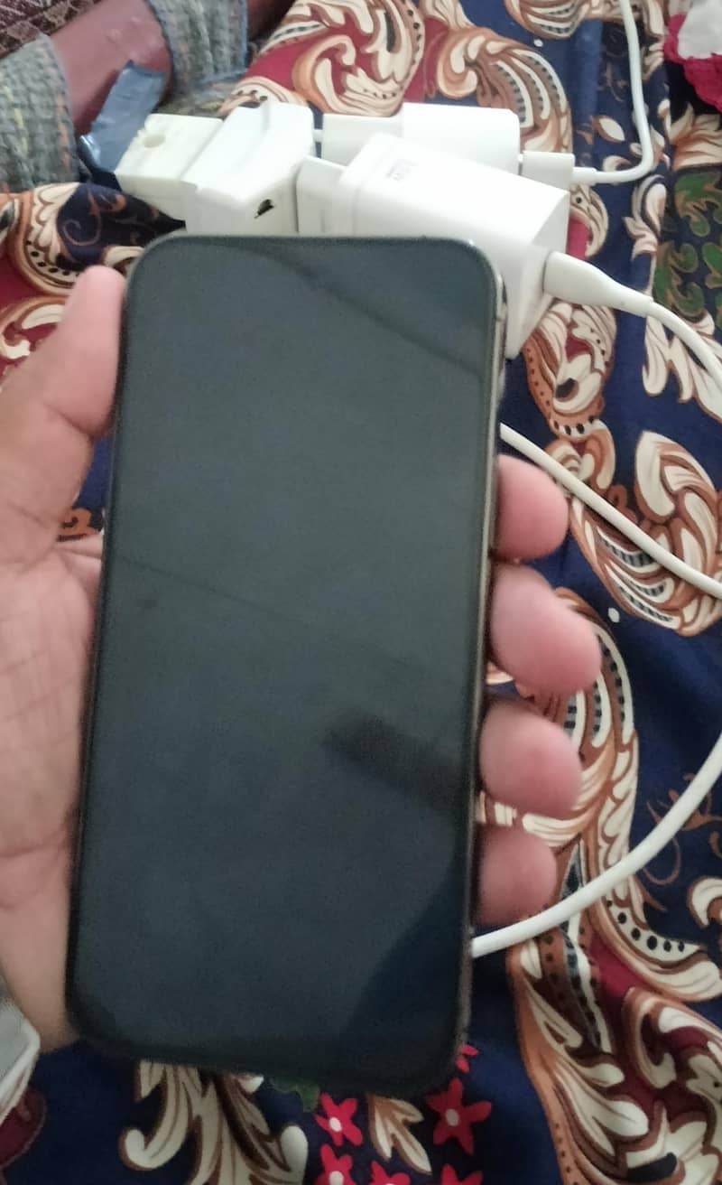 Apple iPhone 13 Pro Max 5