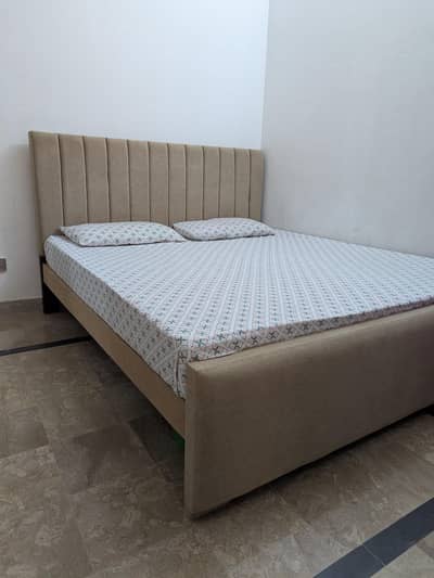 King Size Bed (Boucle Velvet Padding) With Mattress