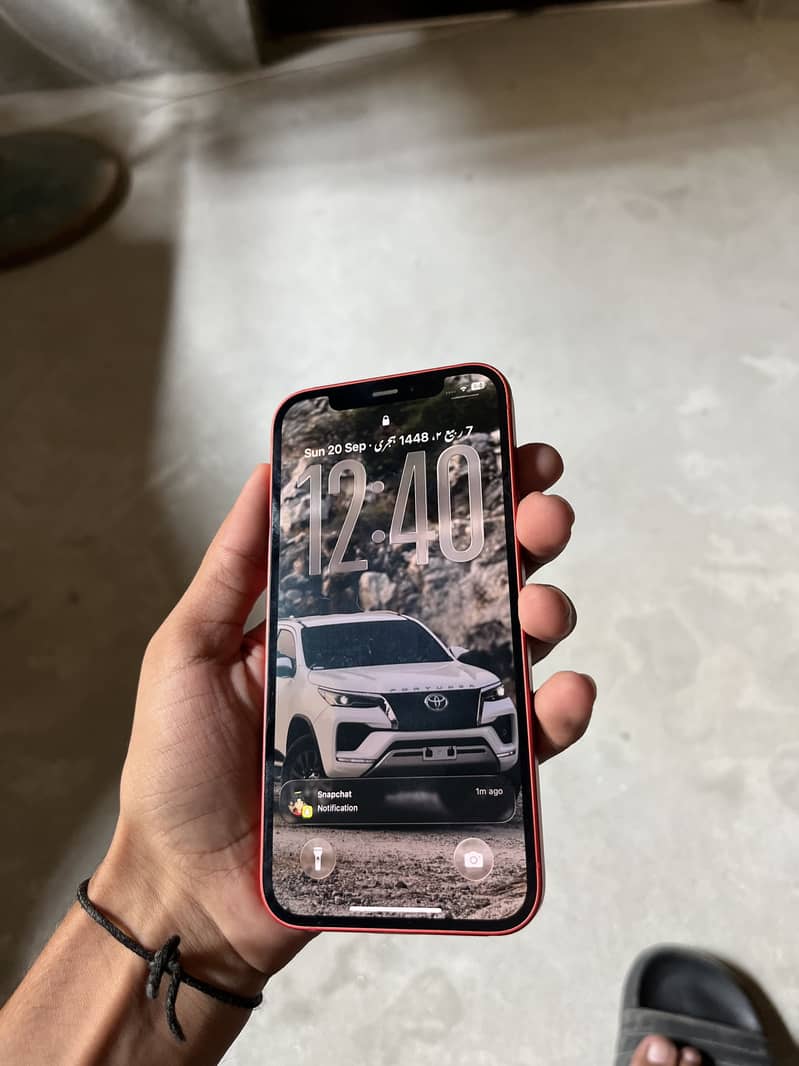 Apple iPhone 12 4