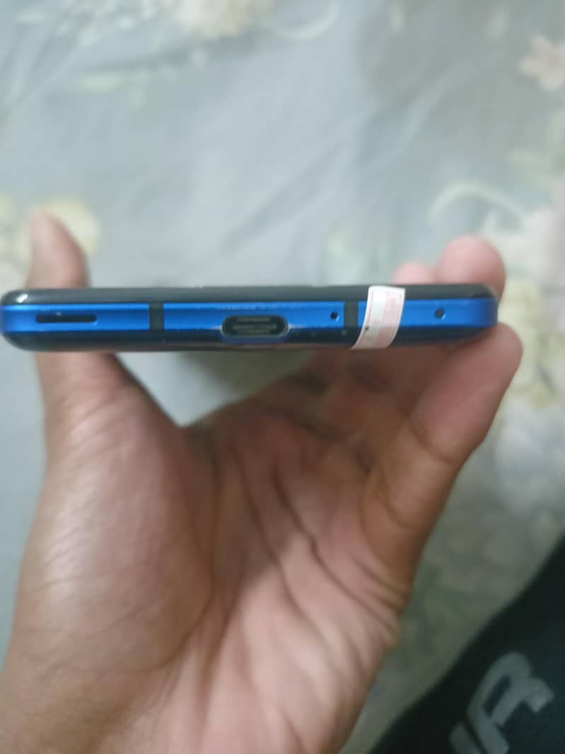 Sharp Aquos R5G 5
