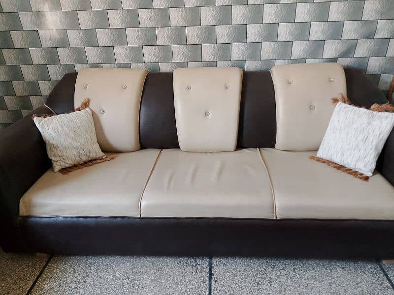 Sofa set 0