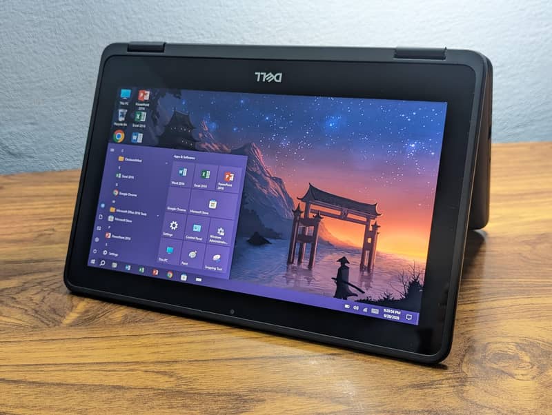 Windows Touchscreen Laptop 0