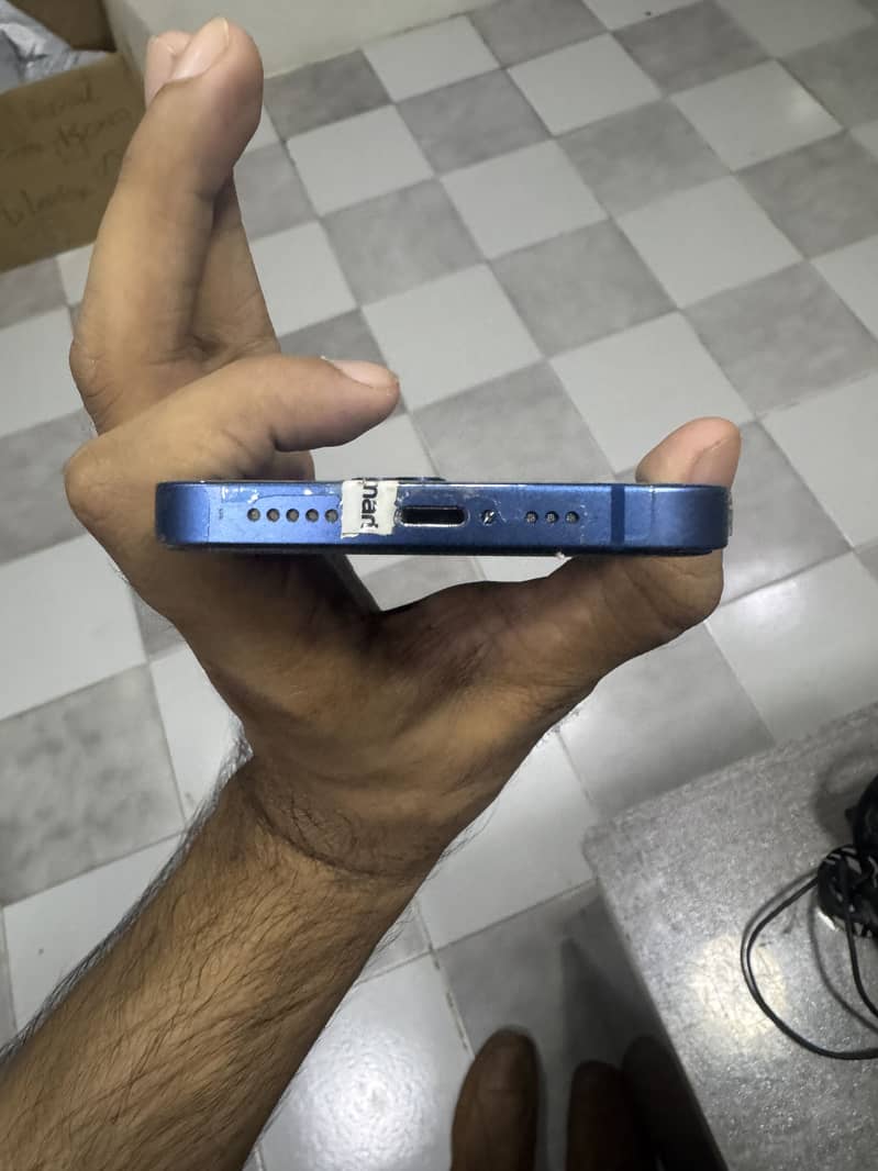 Apple iPhone 13 3