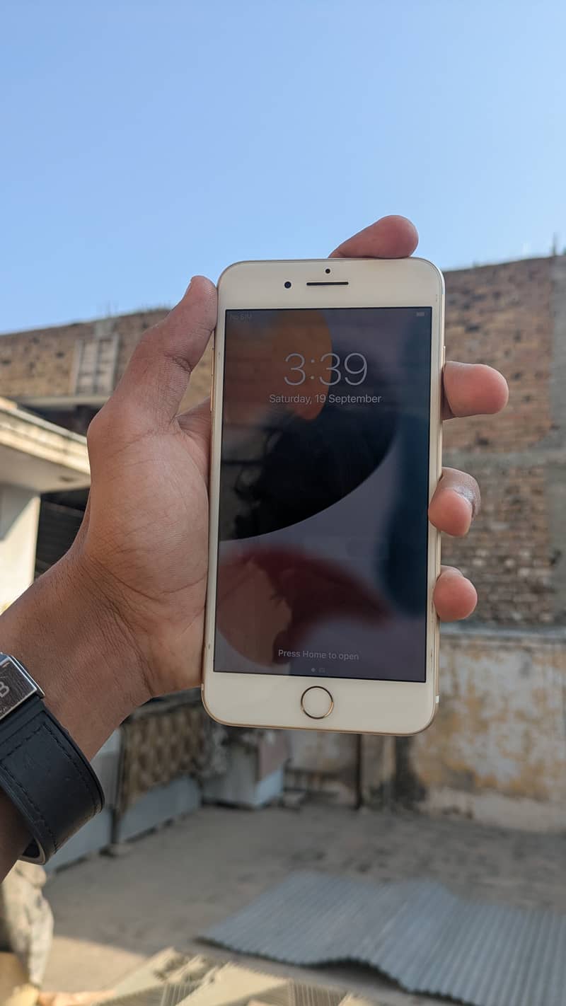 Apple iPhone 7 Plus 2