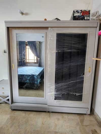 Wardrobe & divider