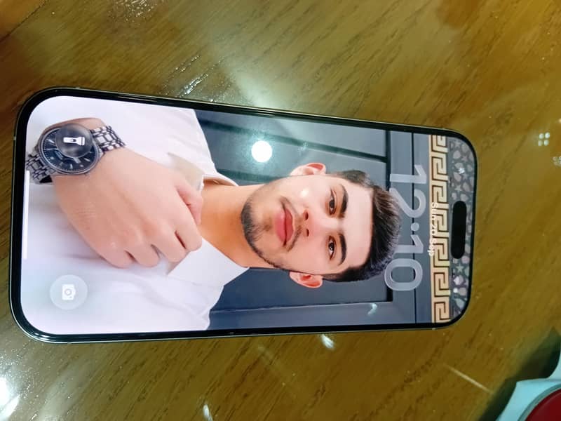 Apple iPhone 16 Pro 6