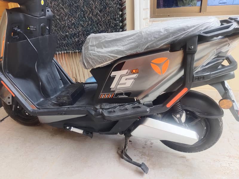 scooty 3