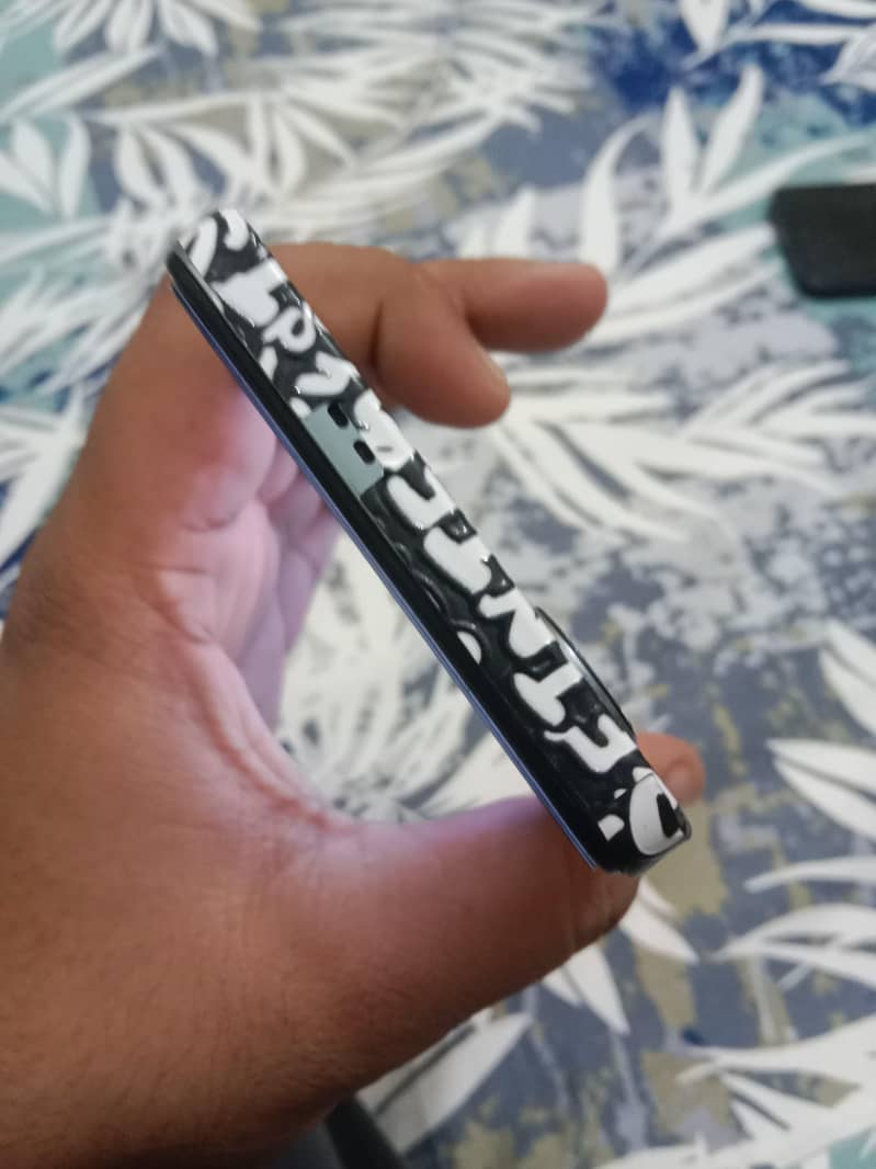 Note 30 infinxi 1