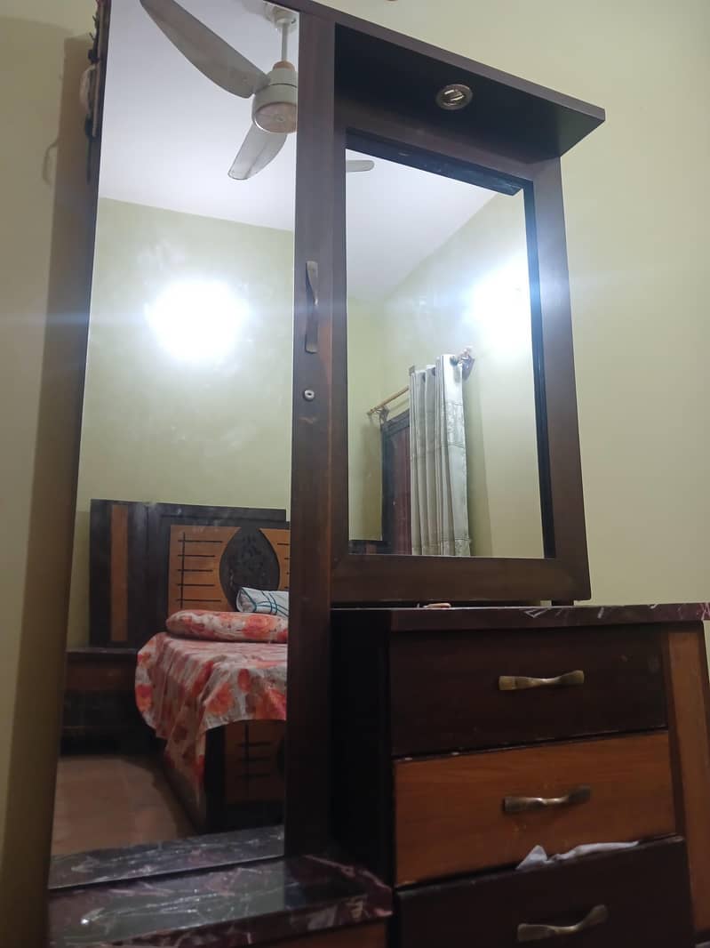 BED AND DRESSING 10