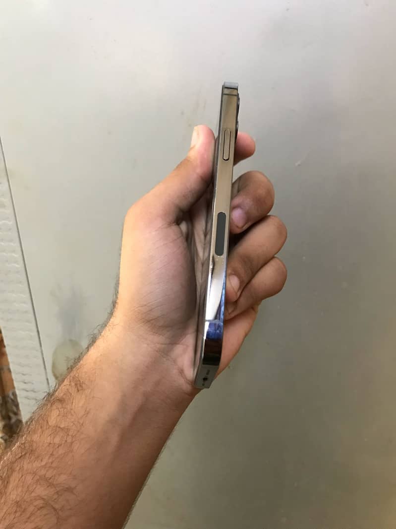 iPhone 12 pro 6