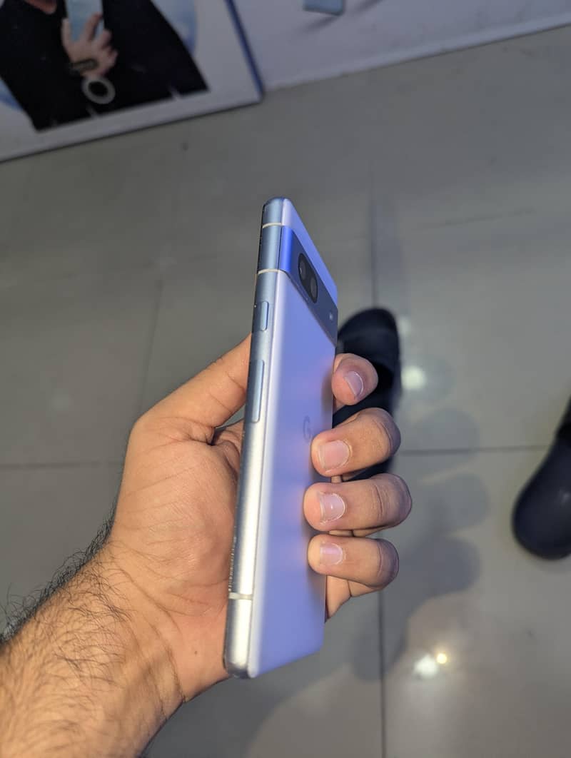 Google Pixel 7a 3