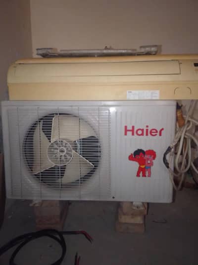 Haier 1 Ton AC – Non Inverter – Excellent Condition