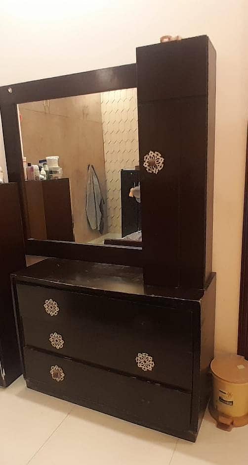 double bed, dressing table and table 1