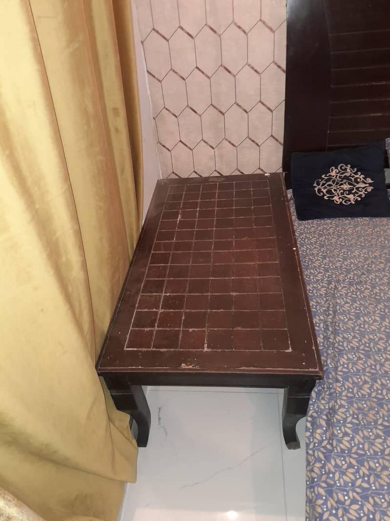 double bed, dressing table and table 2