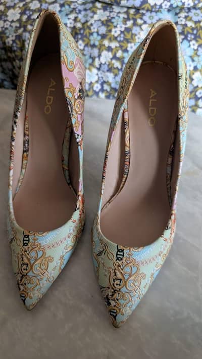 Aldo Heels in New Condition