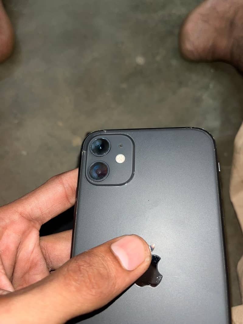 Apple iPhone 11 2