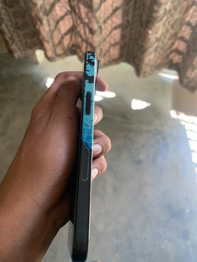 Apple iPhone 15