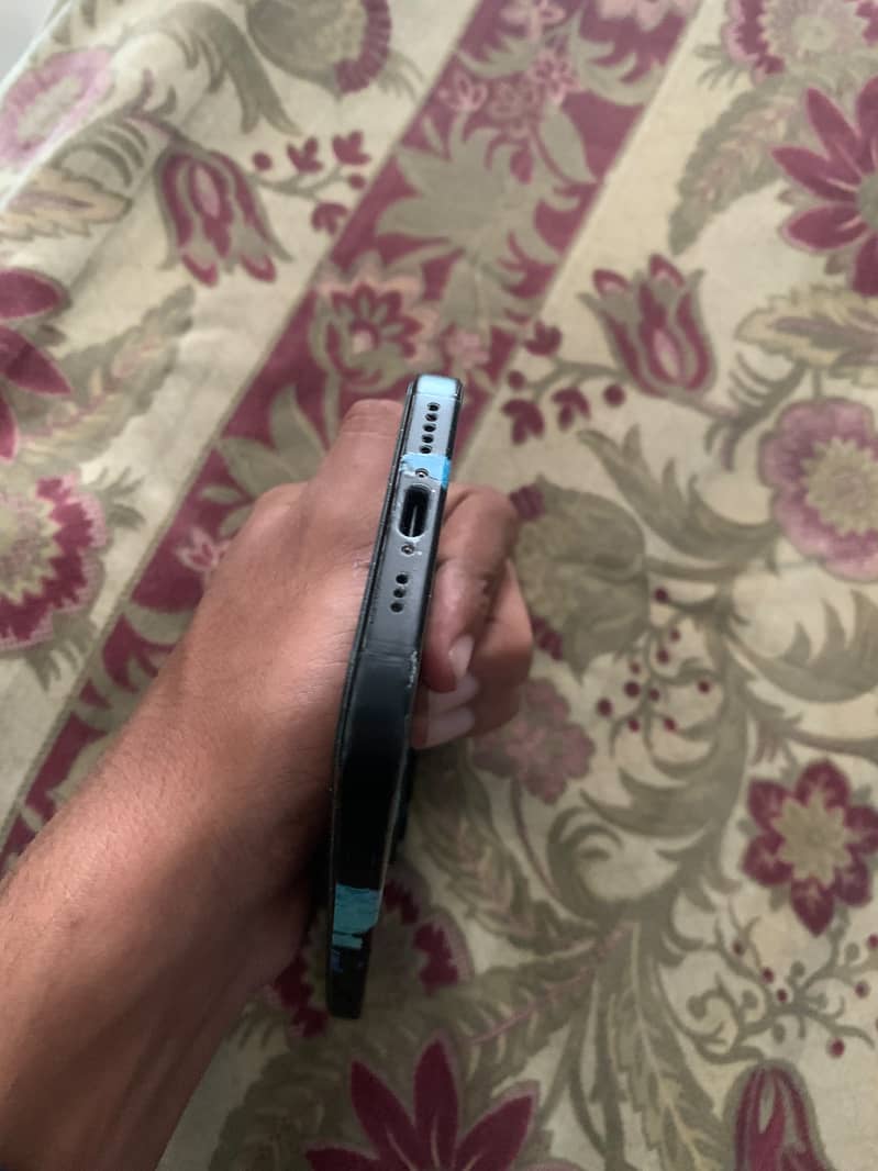 Apple iPhone 15 10