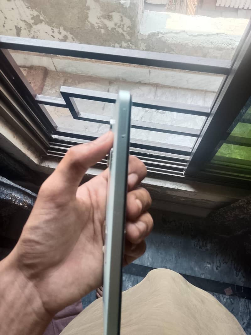 Realme Note 60x 4