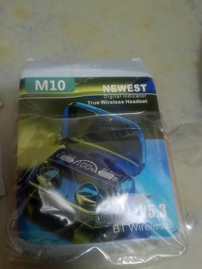 m10 BT earphone new condition