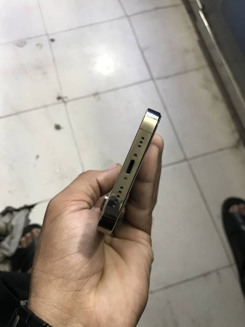 Apple iPhone 14 Pro 5