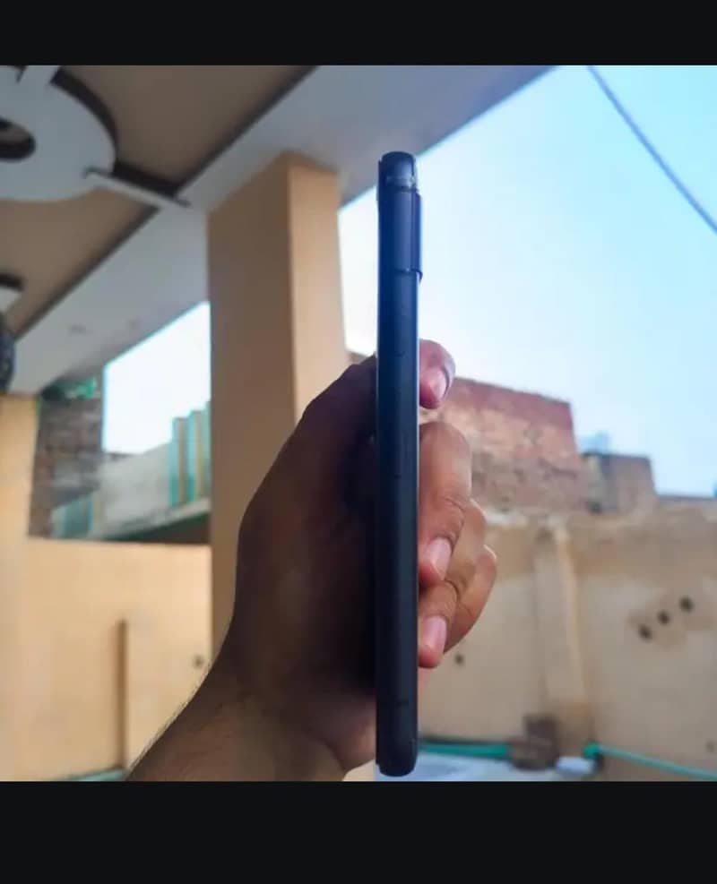 Google Pixel 8a 1