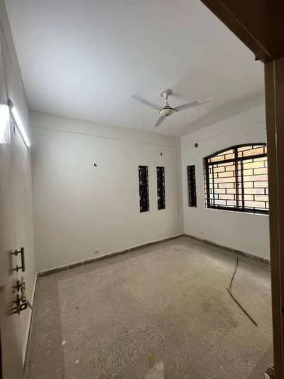 Pha E type flat available for rent in G-11/3