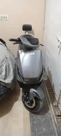Title: Evee GEN-Z Graphene | 2,900 KM Driven
