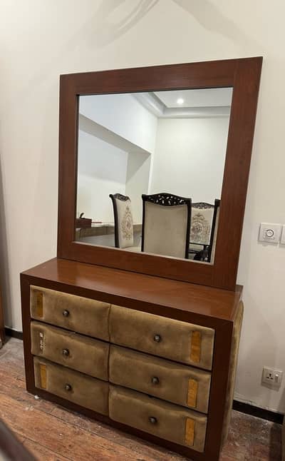 Dressing Table with Mirror