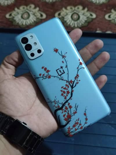One Plus 9R 8+8/128