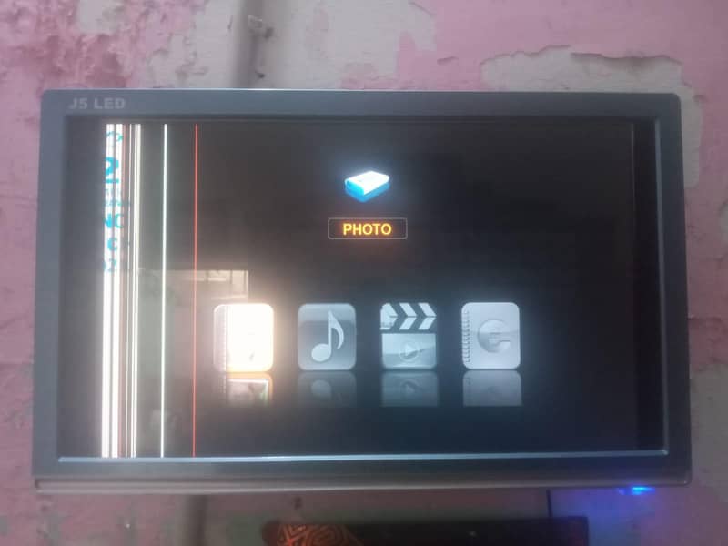 J5 led 8
