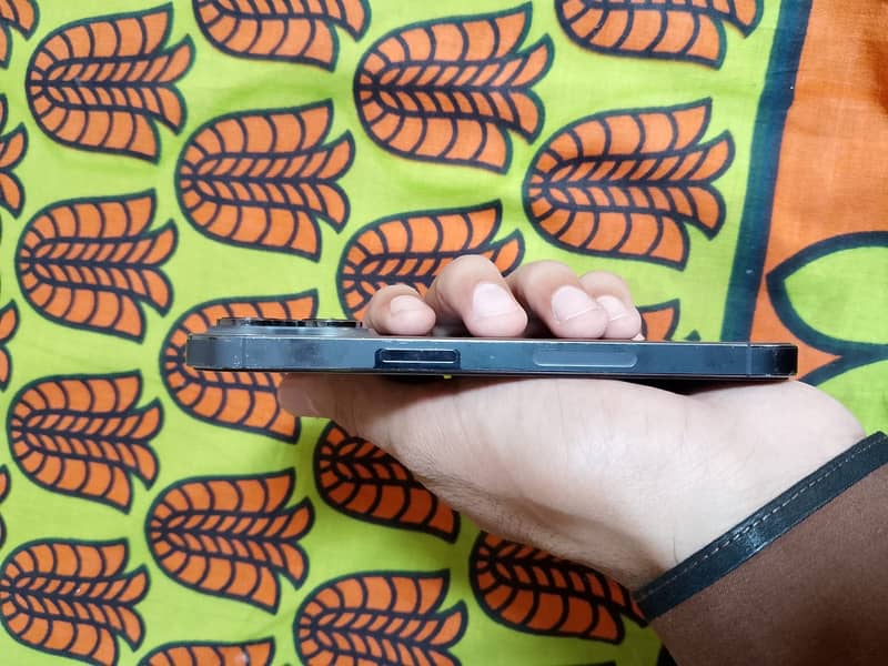 Apple iPhone 14 Pro 3